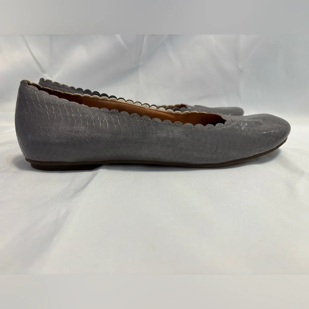 Vionic Julieta Scalloped Detail Snake Print Gray Arch Support Slip On Size 9.5 - Picture 4 of 10